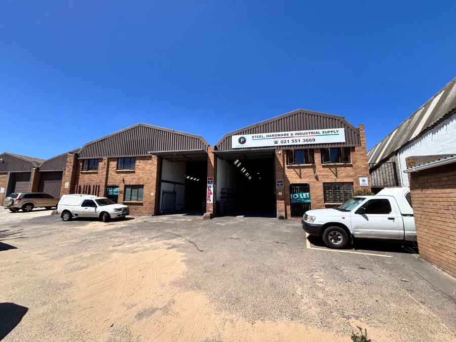 To Let commercial Property for Rent in Montague Gardens Western Cape